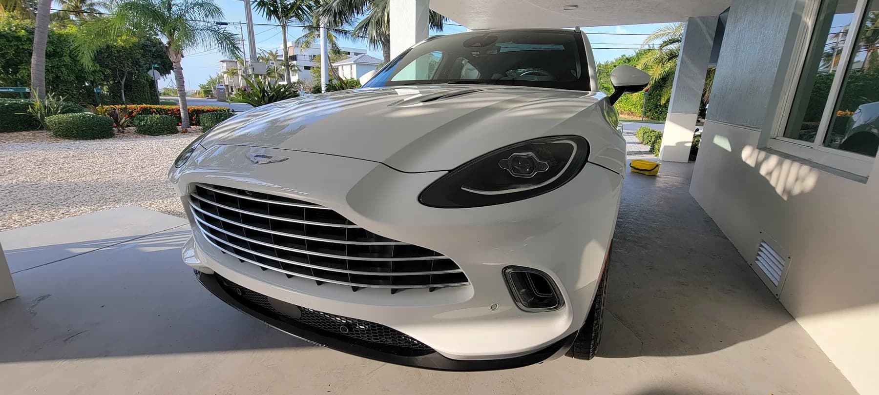 Car detailing work by Leoserve in the Florida Keys (7)