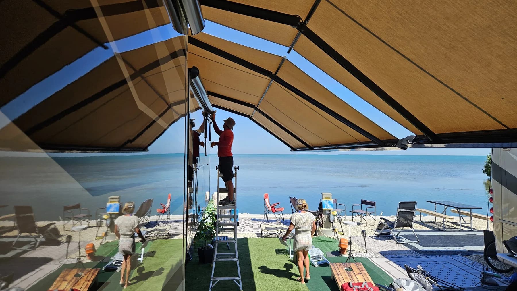 Ceramic coating work on RVs and cars by Leoserve in the Florida Keys (7)
