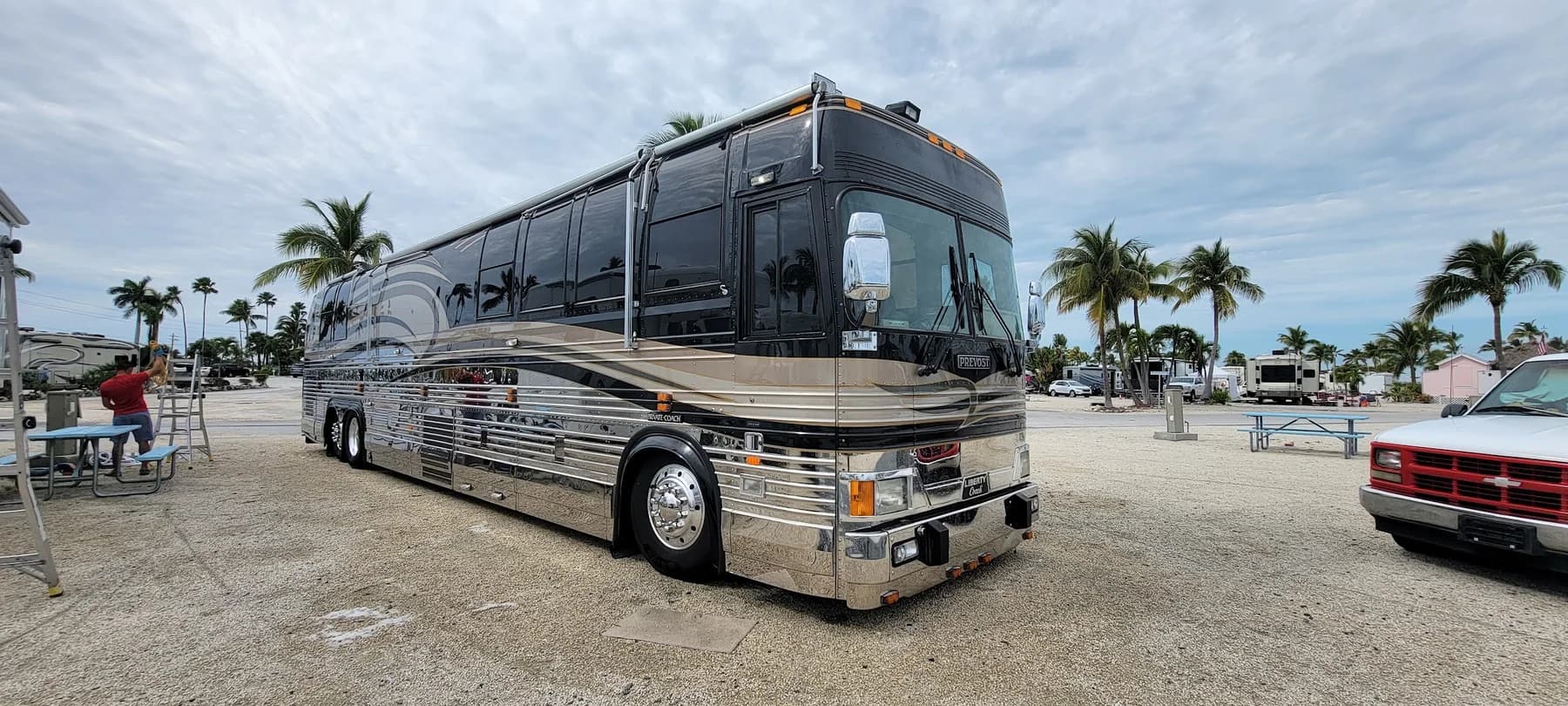 Ceramic coating work on RVs and cars by Leoserve in the Florida Keys (22)