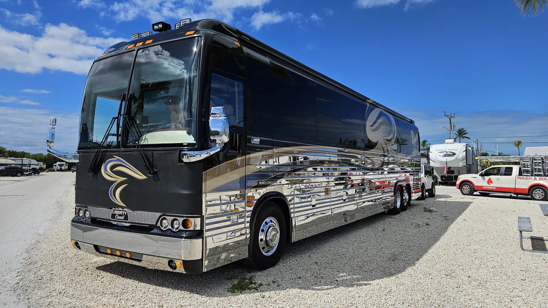 Mobile RV wash and detailing work by Leoserve in the Florida Keys (8)