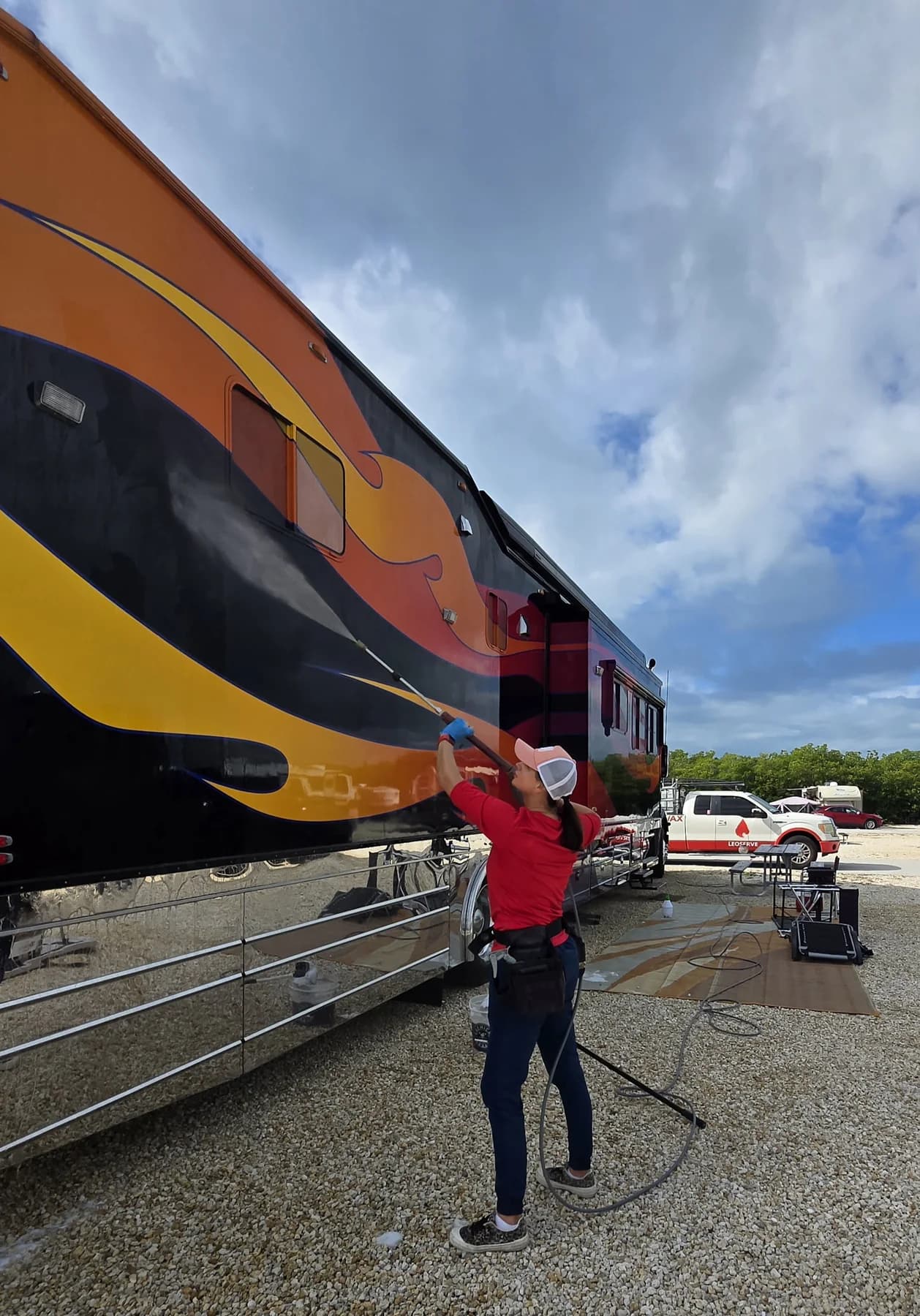 Mobile RV wash and detailing work by Leoserve in the Florida Keys (11)