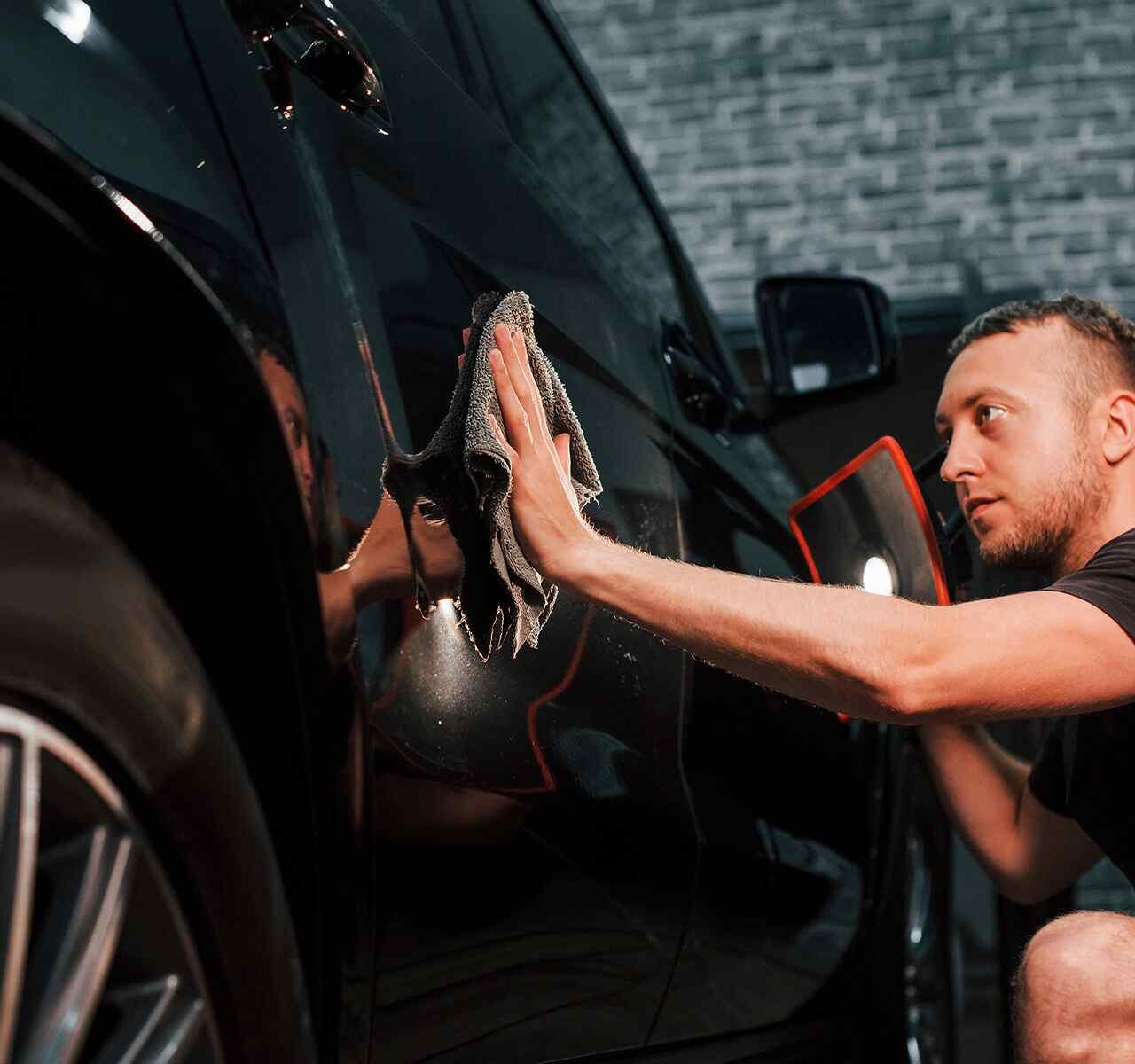 https://leoservecleaning.com/wp-content/uploads/2021/11/post_06-1280x1200.jpg