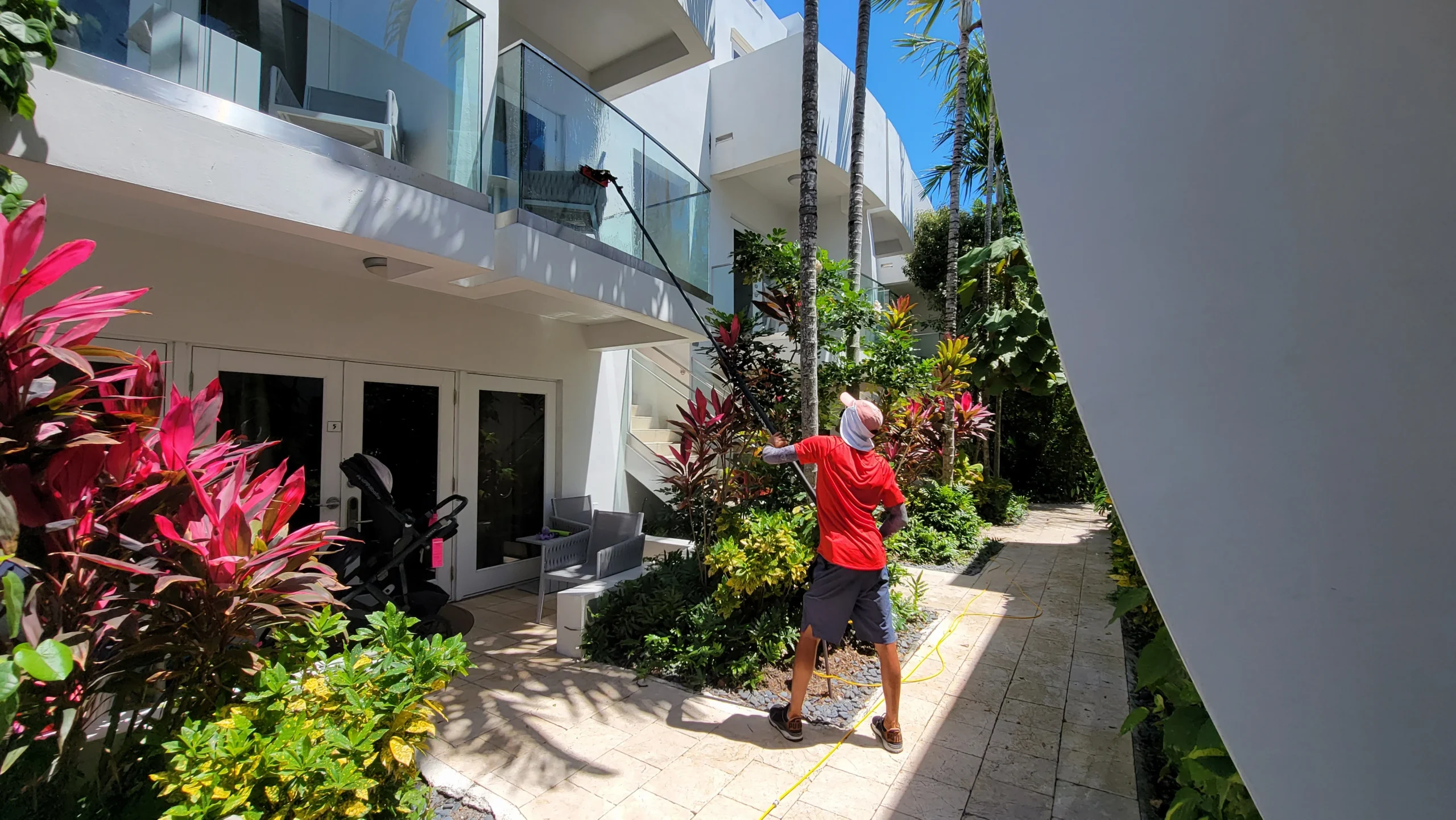 Window cleaning LeoServe