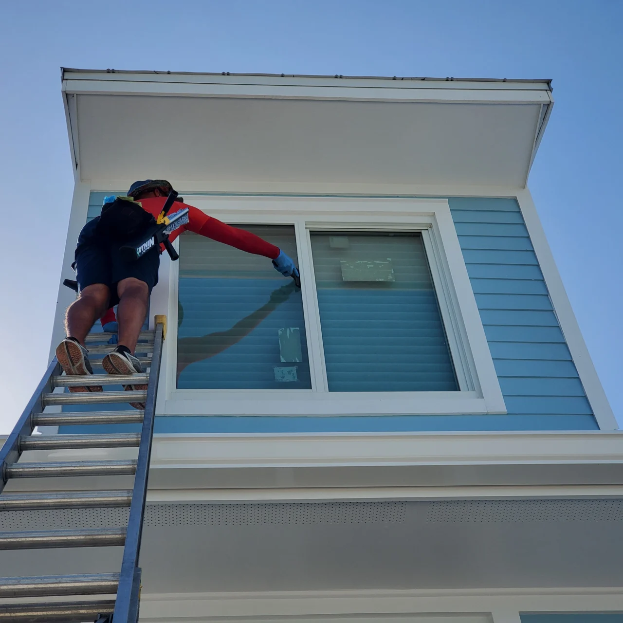 https://leoservecleaning.com/wp-content/uploads/2025/09/20241211_123613-1280x1280.webp