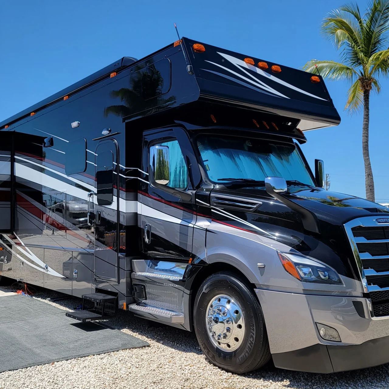 RV detailing leoserve