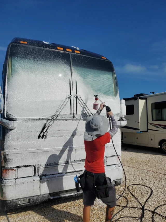 rv cleaning leoserve