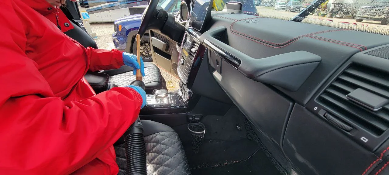 Car cleaning leoserve